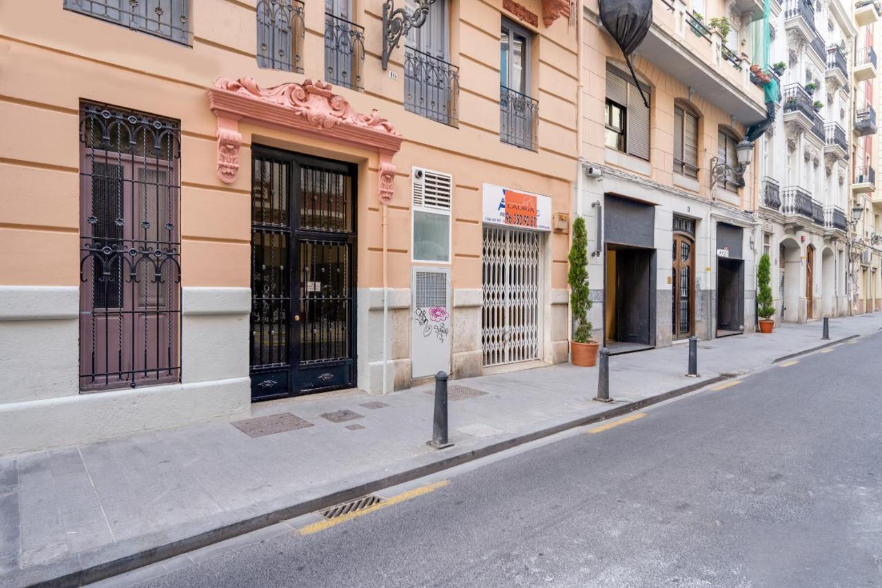 Oyo Guest House Ruzafa Valencia Luaran gambar