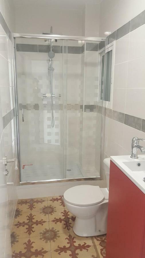 Oyo Guest House Ruzafa Valencia Luaran gambar